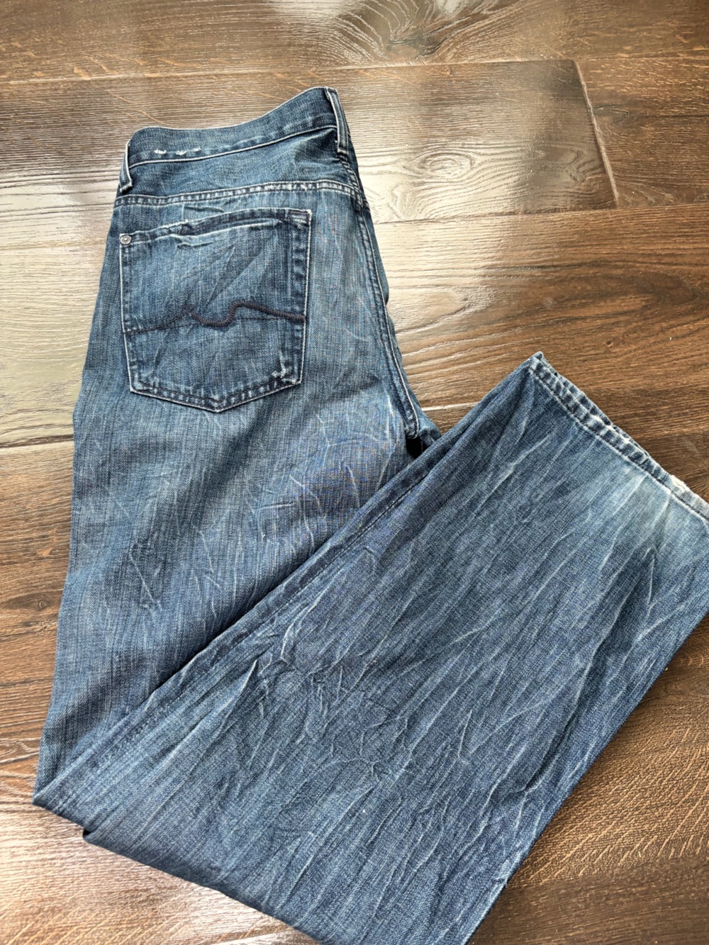 7 For All Mankind like new Womens sz32 Bootcut Medium Blue Jeans